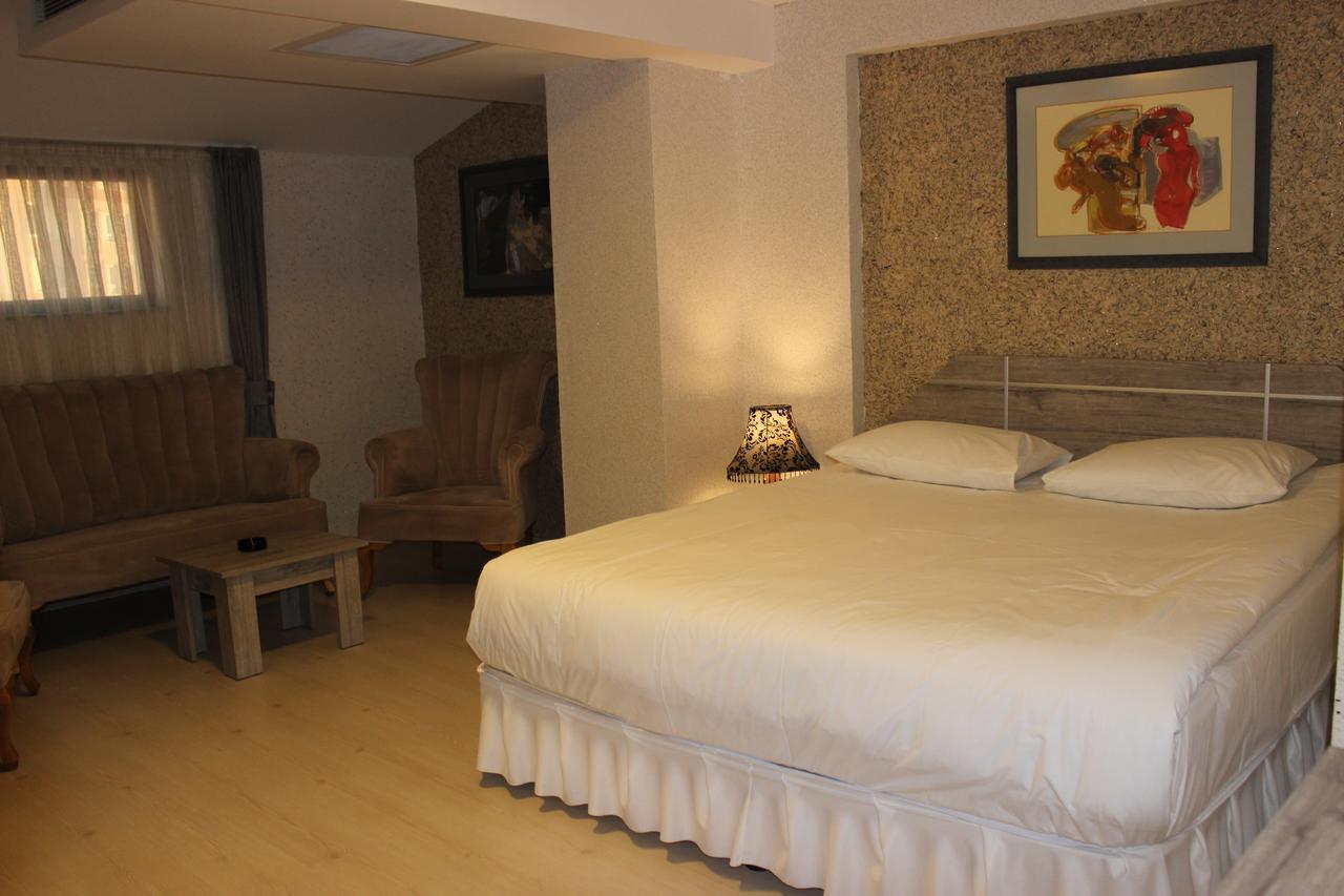 Tavsanli Otel 屈塔希亚 外观 照片